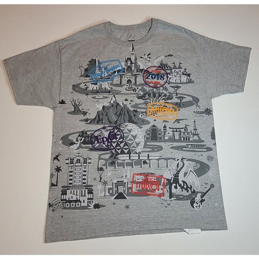 Disney World Parks T-Shirt Gray Graphic Big All Over Print Adult Size L.‎